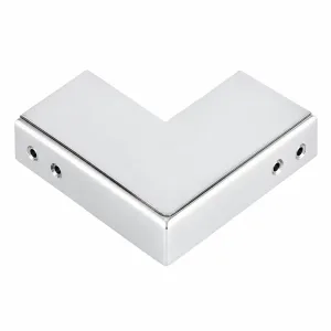 C-22 V-Angle Support-Bar Corner Connector 10 x 30 mm on white background